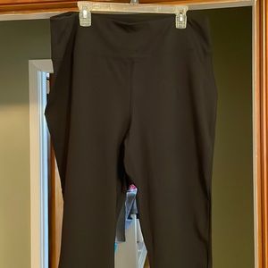 3/4 length pull on dress pants.
